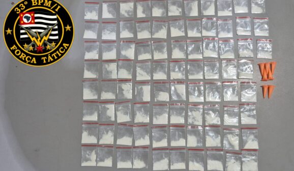 Adolescente é detido pela PM por venda de cocaína (Foto: O Diário de Barretos)