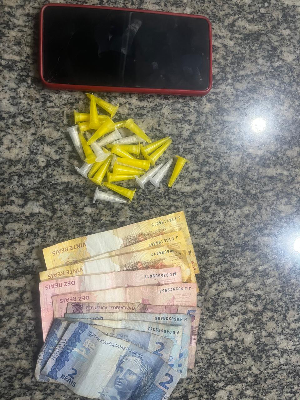 Mulher é detida por tráfico de entorpecente