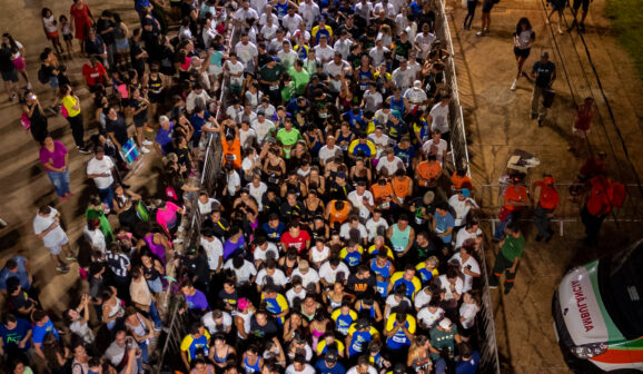 A cidade de Barretos recebe neste sábado (7) a 10ª edição da Parque Night Run, corrida que se consolidou como a maior do município e completa uma década de histórias.