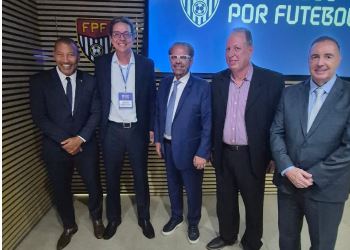 O presidente do Barretos Esporte Clube, Marcelo Rios Witzel, e o vice-presidente Júlio Samara participaram da votação que reelegeu Reinaldo Carneiro Bastos