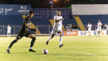 O Barretos Esporte Clube conquistou a quarta vitória fora de casa no Campeonato Paulista da Série A4 ao vencer o Grêmio São-Carlense por 1 a 0, em partida realizada no Estádio Luizão, em São Carlos.