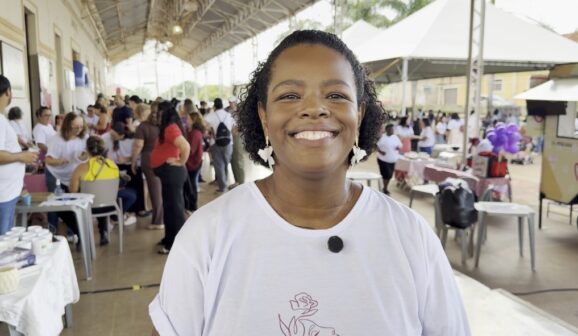 Secretária Juliana Adão na Estação Cultura durante o "Dia Delas"