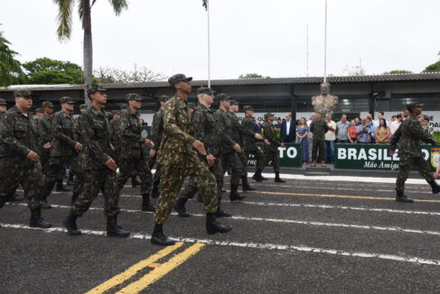 Formatura marca entrada de 100 atiradores no Tiro de Guerra
