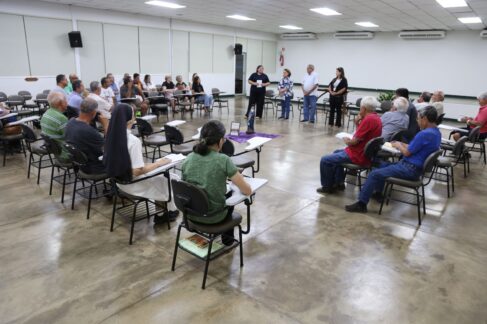 Em encontro realizado na Casa de Encontros Dom Antônio Maria Mucciolo, na Cidade de Maria, a organização do 38º Arraial da Alegria promoveu uma reunião com os líderes das equipes de voluntários.