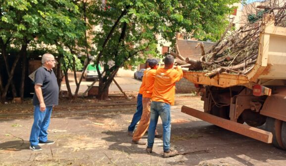 Com 14 dias à frente da Secretaria Municipal de Zeladoria, o secretário Luiz Umberto de Campos Sarti, “Kapetinha”, acompanhado da bióloga Milena Carvalho