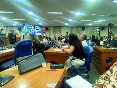 Curso de Inteligência Artificial na comunicação capacita servidores e comunidade 