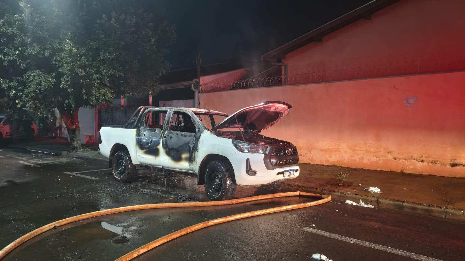 Homem é preso após atear fogo em caminhonete no bairro Nogueira