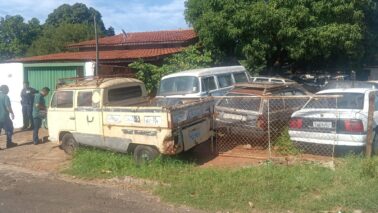 Fiscalização identifica ferro-velho irregular 