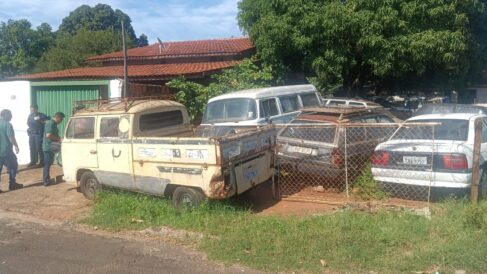 Fiscalização identifica ferro-velho irregular 