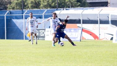 O Barretos Esporte Clube voltou aos treinos na tarde de ontem (23), no Estádio Fortaleza, já se preparando para enfrentar o Clube Atlético Penapolense fora de casa.