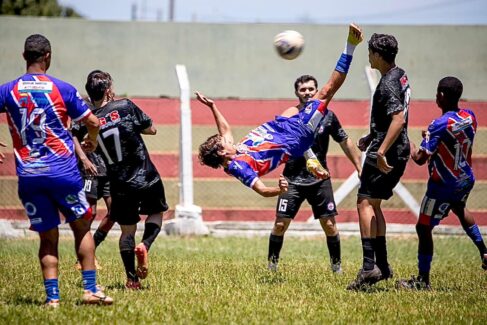 Equipes amadoras mantêm 100%