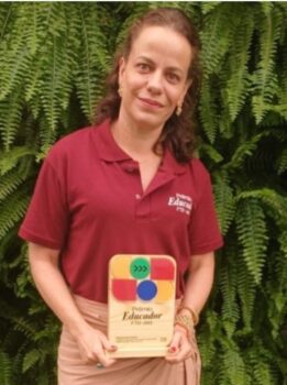 Professora conquista prêmio nacional de educação