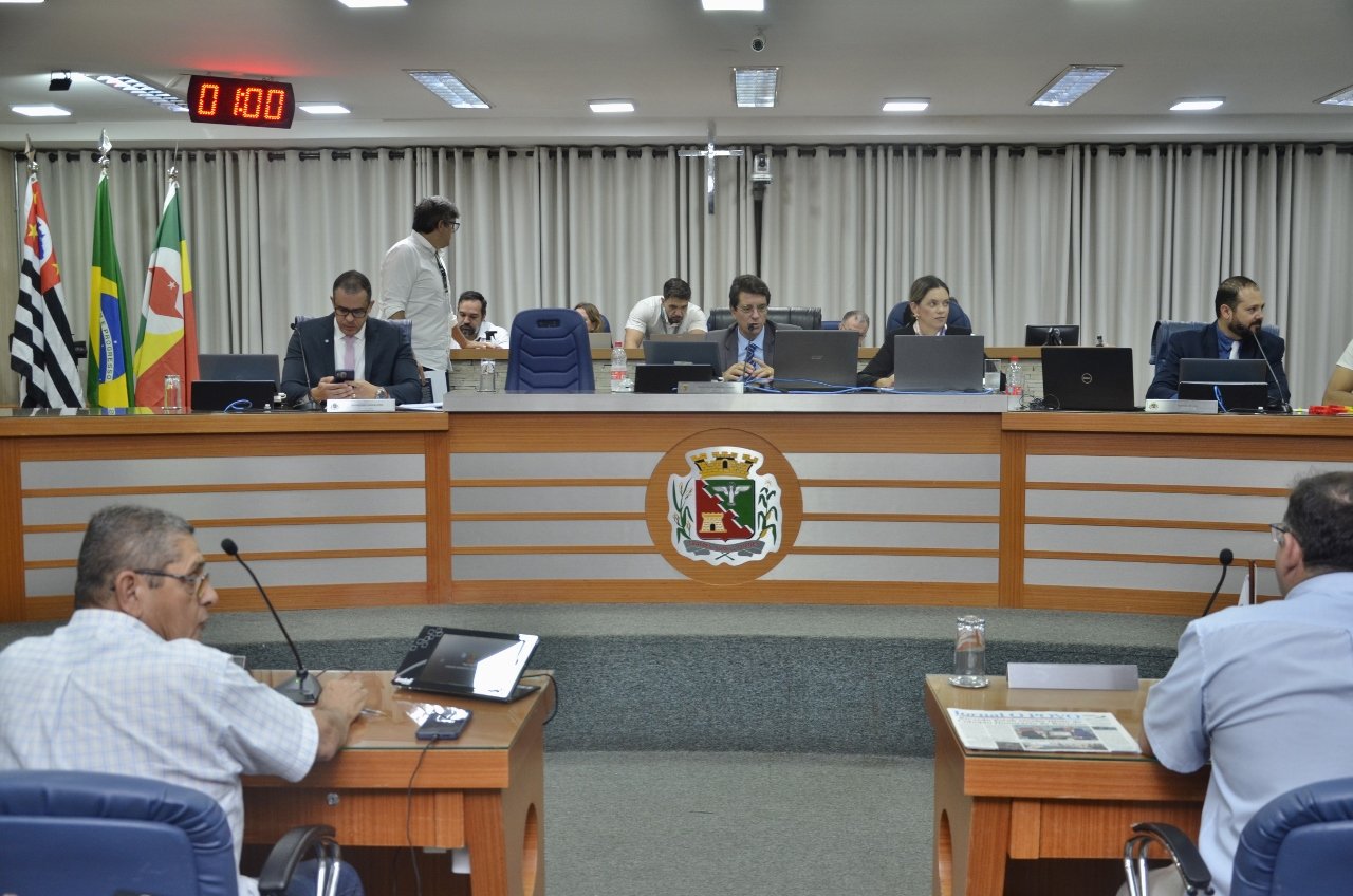 Vereadores aprovam criação de “Selo de Origem Legal” para bebidas