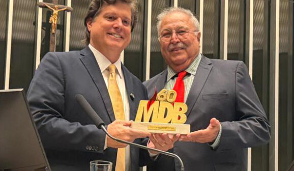 Deputado federal Baleia Rossi e o barretense Mussa na sessão solene na Câmara dos Deputados (Foto: Diego Rodrigues)