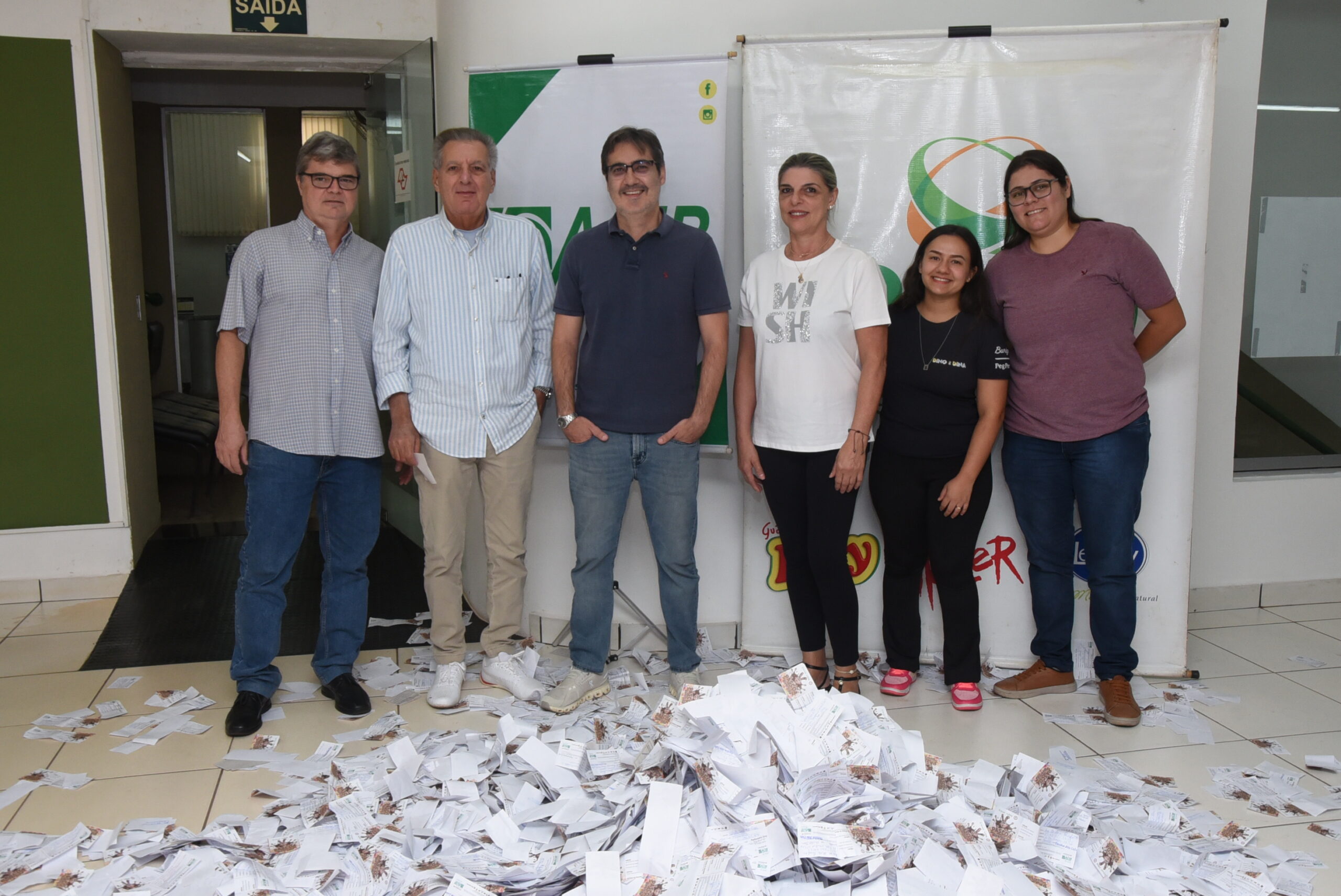 Entidades do comércio realizam sorteio da promoção de Páscoa