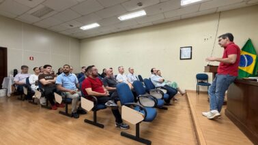 Decisão coletiva aponta abertura da avenida 21 e melhorias no calçadão da 19