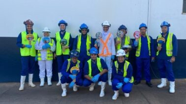 Companhia realiza ações com colaboradores para combate à doença e eliminação de focos do mosquito (Foto: Divulgação)