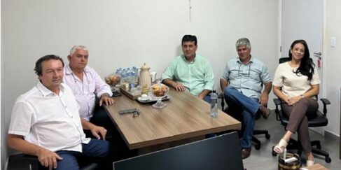 Uma reunião realizada na tarde de segunda-feira (2), na empresa Barretos Inteligente, definiu o início da implantação das câmeras de monitoramento da zona rural de Barretos.