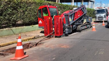 Equipamento utilizado em obras de substitutição da rede pelo SAAE Equipamento utilizado em obras de substitutição da rede pelo SAAE