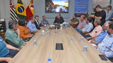 Encontro com prefeito Odair e secretários teve participação de representantes do setor de engenharia