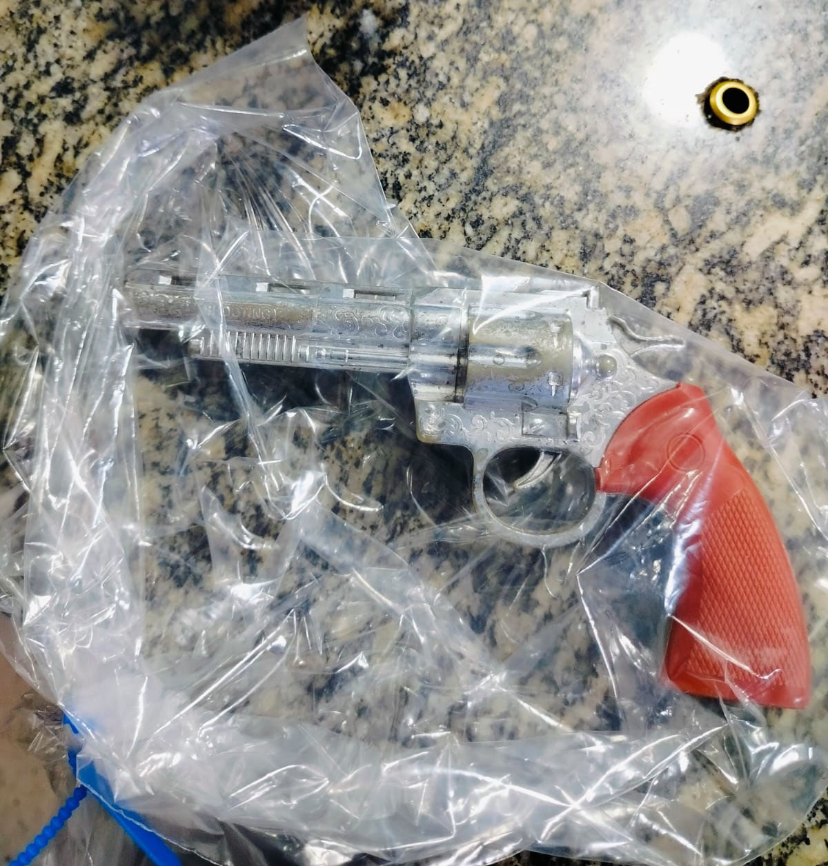 Homem é apresentado na delegacia após ameaça  
