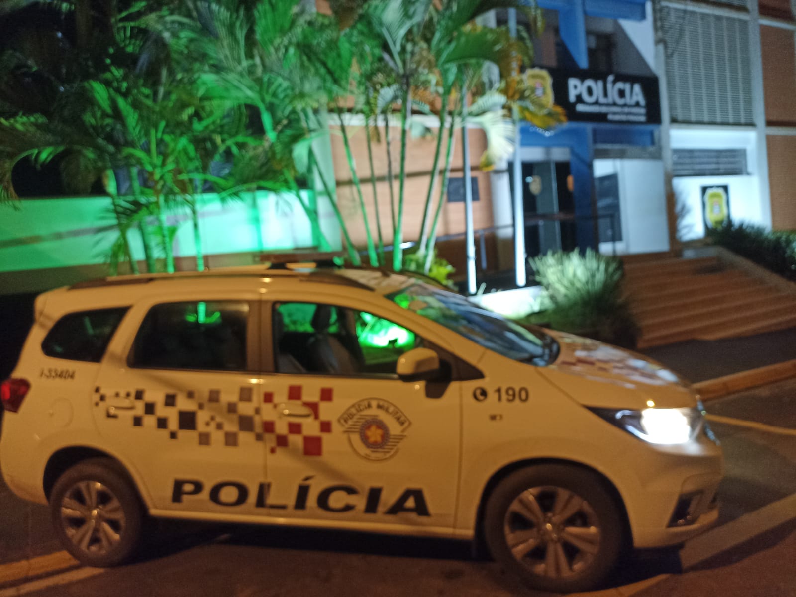 Mulher é detida por furto em supermercado