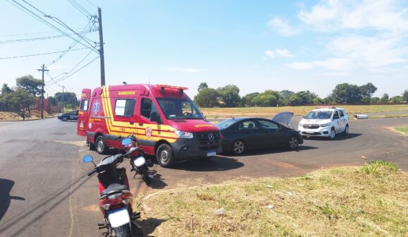 Bombeiros socorrem condutora vítima de acidente (Foto: O Diário de Barretos)