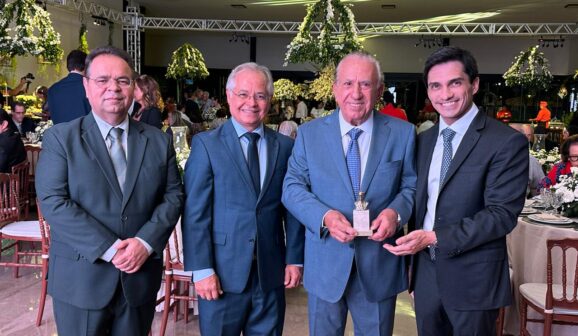 Sebastião Misiara recebe Troféu e cita inspiração em Monteiro Filho  