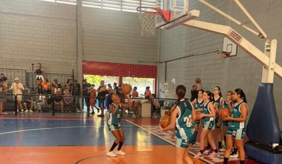 Basquete feminino estreia com vitória no Sub-13