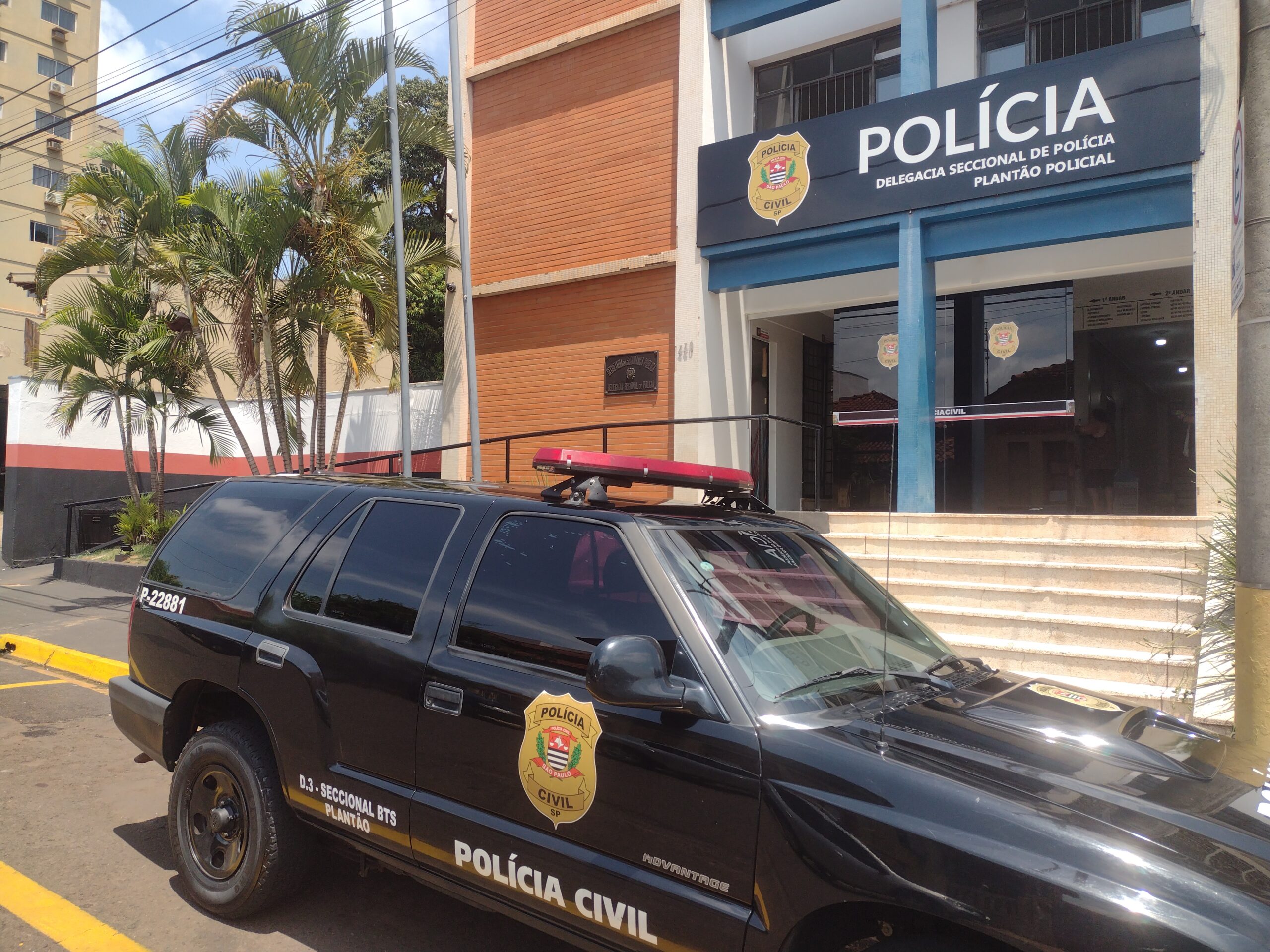 Motociclista fica ferido em acidente de trânsito