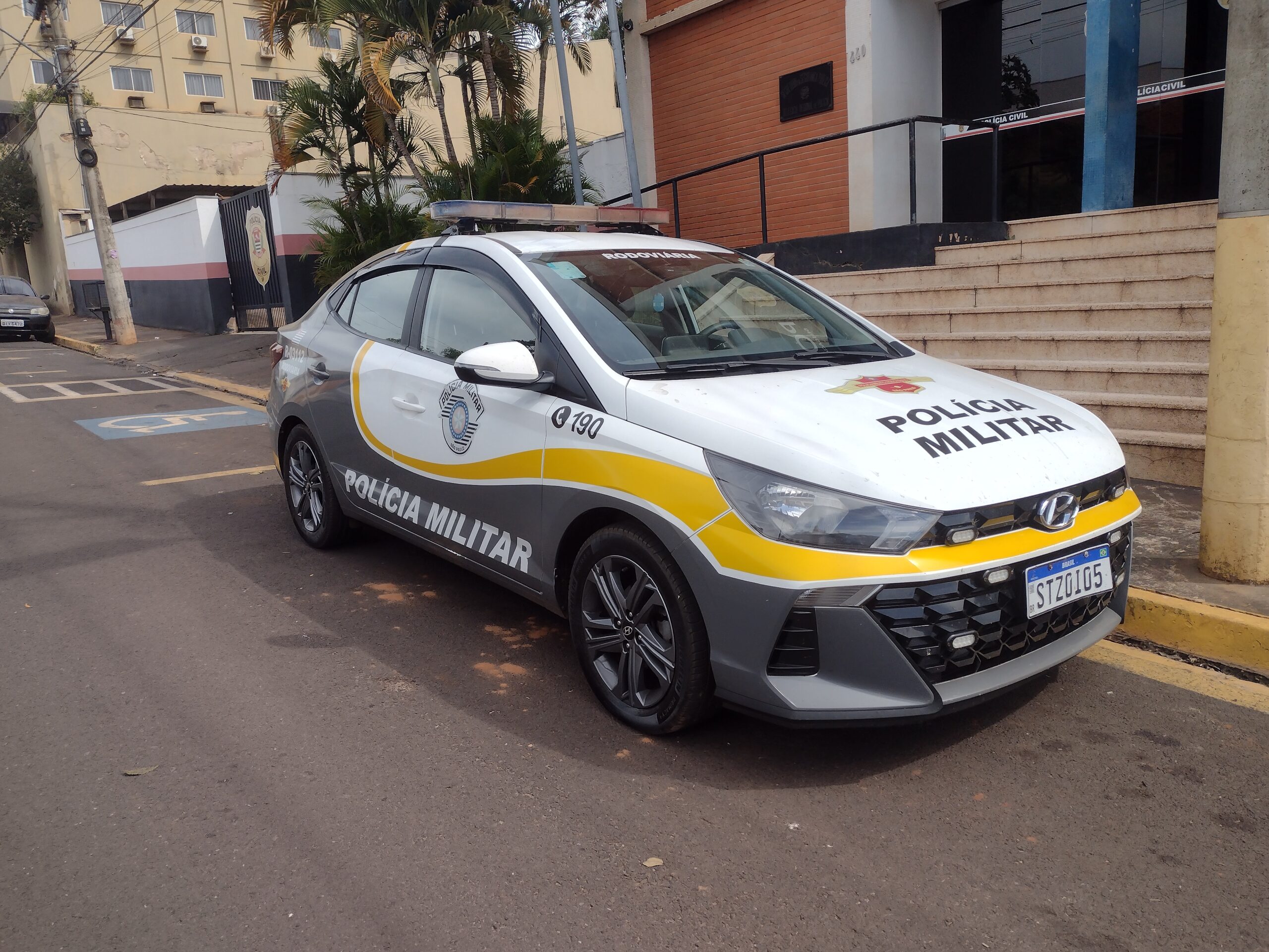 Polícia Rodoviária encontra drogas em veículo envolvido em acidente