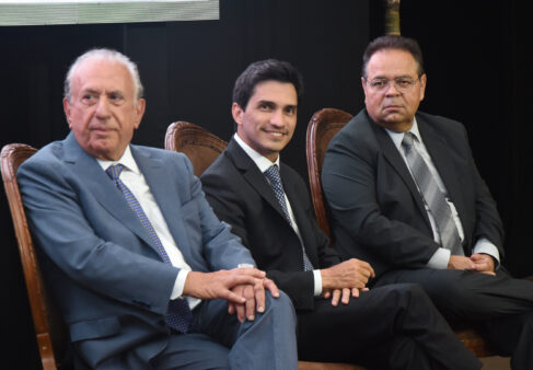 Jornalista barretense é homenageado com o Troféu Dom José de Mattos  em comemoração dos 57 anos de O Diário 