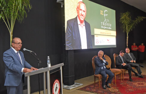 Jornalista barretense é homenageado com o Troféu Dom José de Mattos  em comemoração dos 57 anos de O Diário 