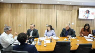 Em visita a Brasília, na última quarta-feira (1º), o presidente do Hospital de Amor, Henrique Prata, acompanhado do vice-prefeito Mussa Calil Neto e da diretora executiva do Hospital Amanda Gonçalves da Costa participaram de reunião com ministro da Saúde, Alexandre Padilha