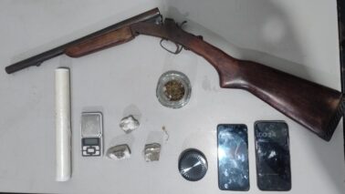 Homem é preso na prática de tráfico de entorpecente (Foto: O Diário de Barretos)