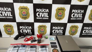 Polícia Civil realiza operação e desarticula grupo criminoso especializado em fraudes de compras com dados de terceiros (Foto: O Diário de Barretos) Polícia Civil realiza operação e desarticula grupo criminoso especializado em fraudes de compras com dados de terceiros (Foto: O Diário de Barretos)