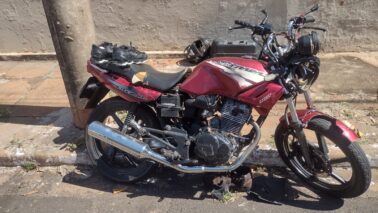 Colisão envolvendo motos deixa condutores gravemente feridos (Foto: O Diário de Barretos)