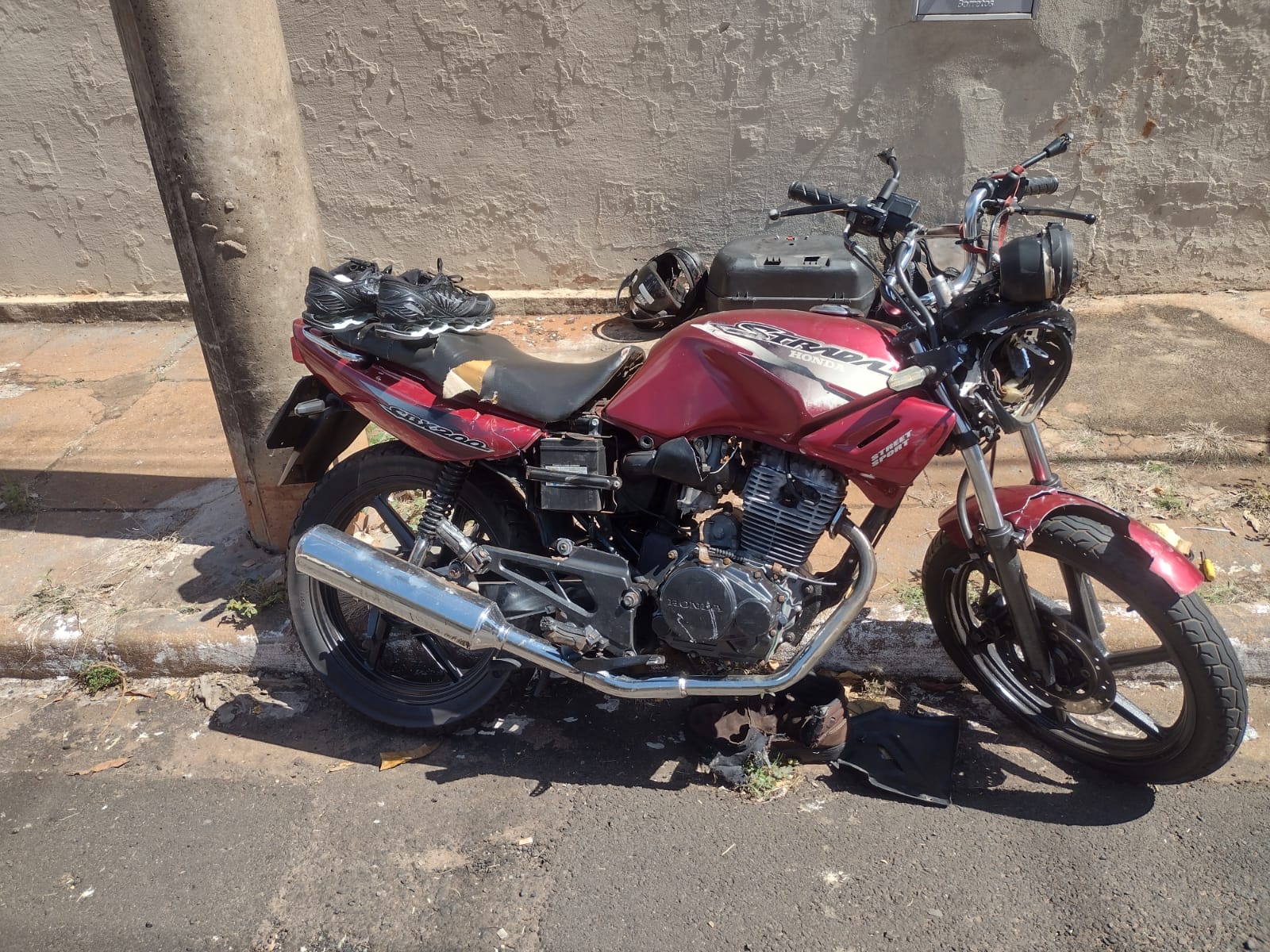 Colisão envolvendo motos deixa condutores gravemente feridos