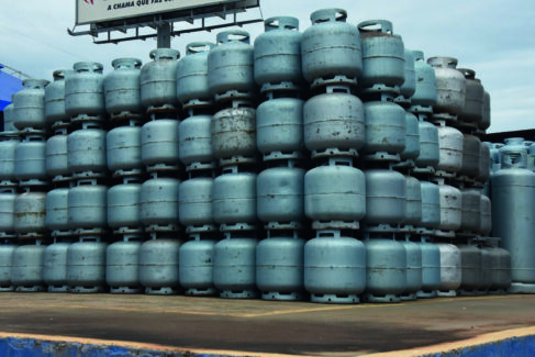 Pesquisa confirma alta no preço do gás de cozinha 