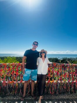 Heitor Atavila e Izabelle Lineker aproveitam dias de férias