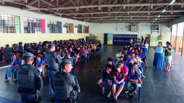 Força Tática realiza palestra dentro do PROERD em escolas estaduais