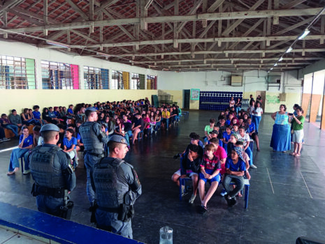 Força Tática realiza palestra dentro do PROERD em escolas estaduais