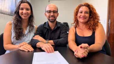 A diretoria do Sindicato dos Servidores Públicos Municipais divulgou uma nota à imprensa, informando que obteve na Justiça uma conquista importante para a reintegração de uma servidora