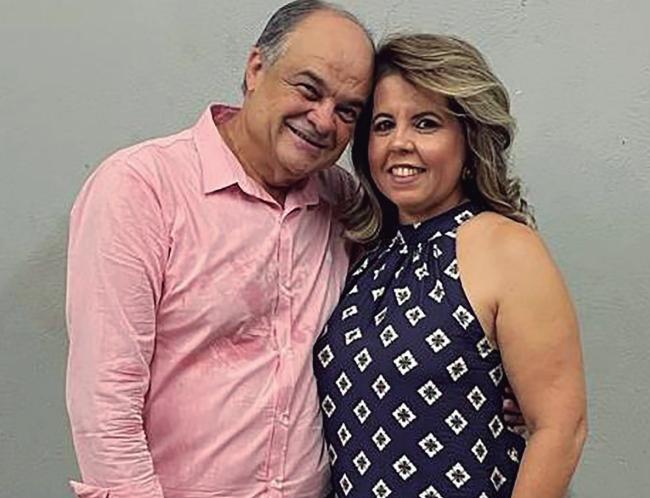 O casal Célio e Lucy comemorou 32 anos de união matrimonial