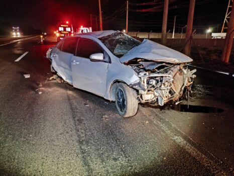 Capotamento na Faria Lima deixa três pessoas feridas (Foto: O Diário de Barretos)