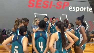 A equipe feminina Sub-15 da APAB Barretos/Unifeb realizou amistoso em Araraquara com a equipe Sub-16 do Sesi/Araraquara