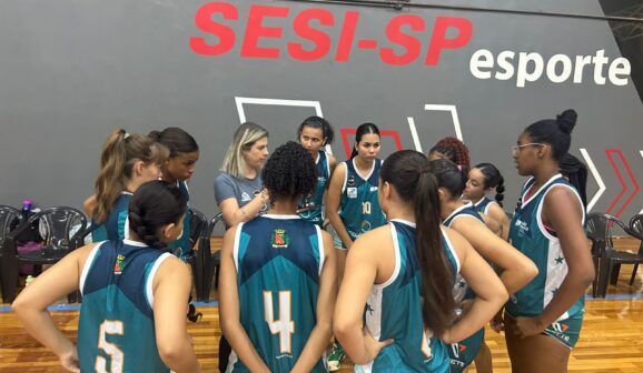 A equipe feminina Sub-15 da APAB Barretos/Unifeb realizou amistoso em Araraquara com a equipe Sub-16 do Sesi/Araraquara