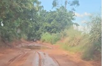 Os usuários da estrada de acesso ao Brejinho reclamaram das condições em que se encontra a via de acesso às propriedades rurais da região