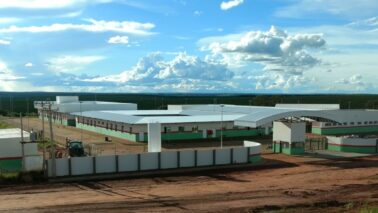 O jornal O Diário publicou no último sábado (25) um pedido formulado pelo vereador Marcos Mariano (União Brasil) e por alunos do Instituto Federal – Campus Barretos sobre as condições da vicinal Nadir Kenan,