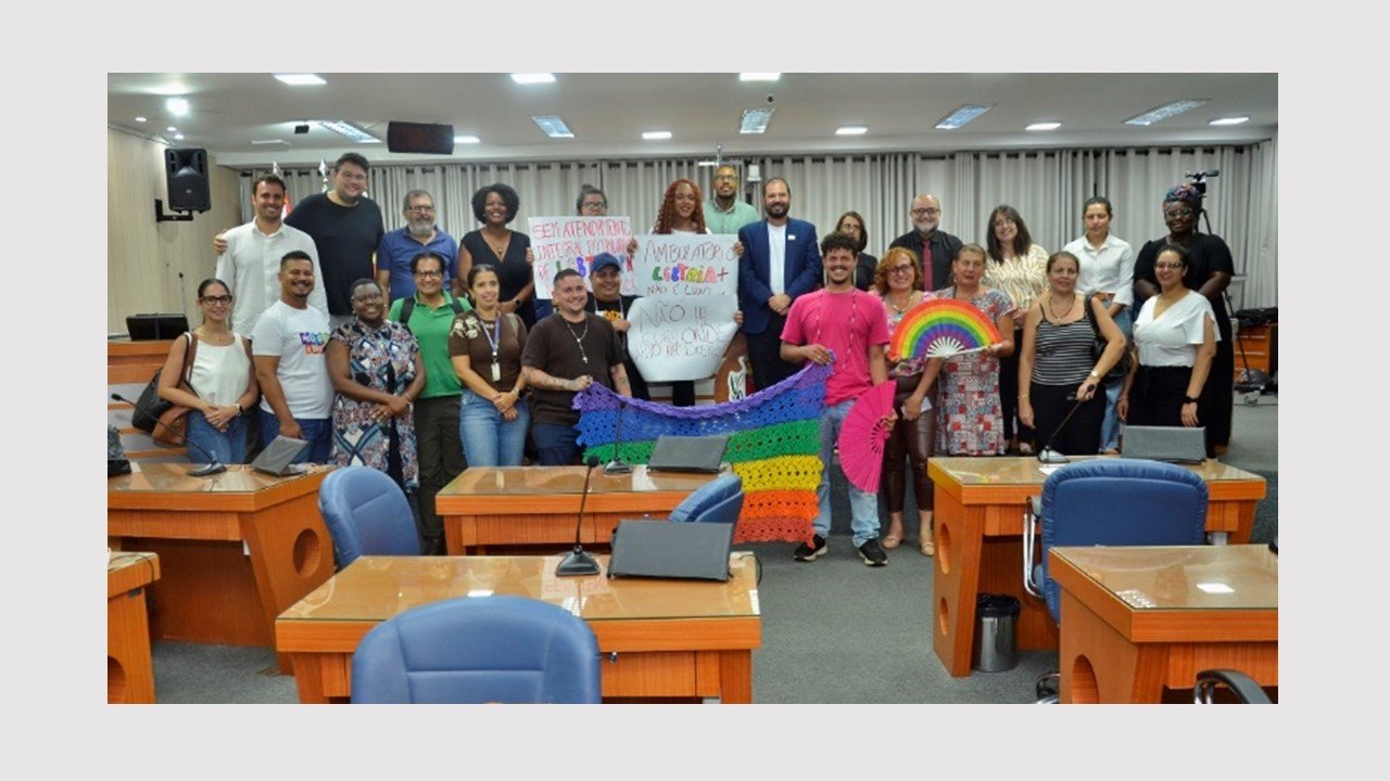 Legislativo debate atendimento à saúde para pessoas LGBTQIAPN+